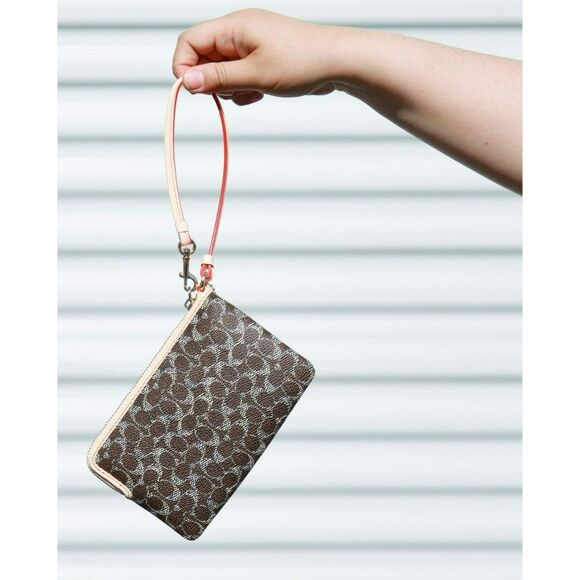 NWT Coach Signature Corner Zip Wristlet Wallet Saddle - Picture 2 of 8